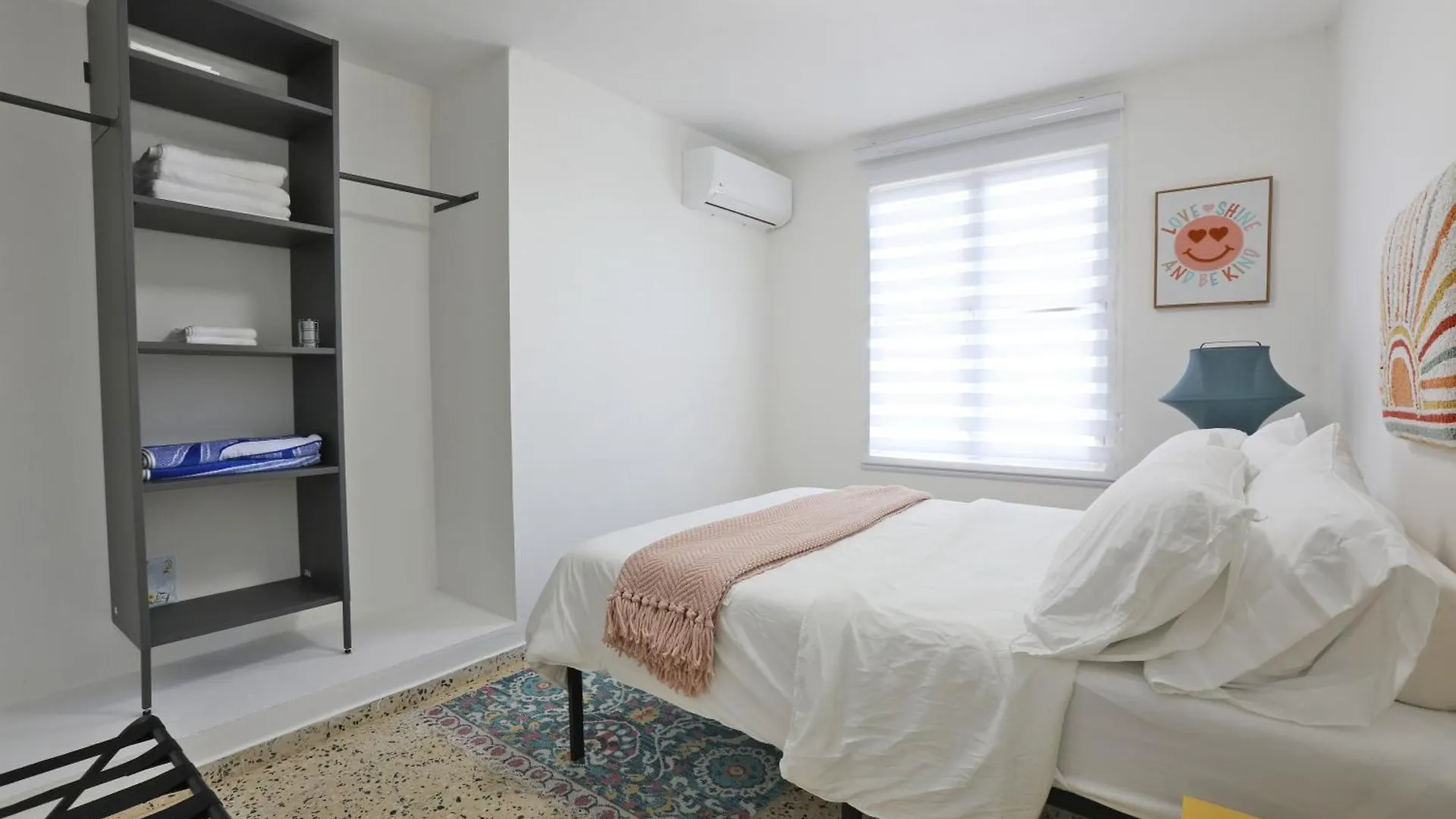 Casa Lula Beach Retreat - Fenced Backyard أريسيبو بيت للعطل